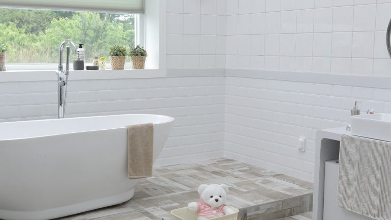 Tirer le meilleur parti de chaque espace avec ces idées de rangement de salle de bain