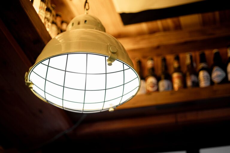 Comment créer une ambiance industrielle avec nos astuces déco ?