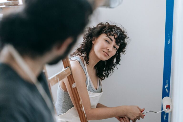 Comment personnaliser votre espace avec goût grâce au DIY ?